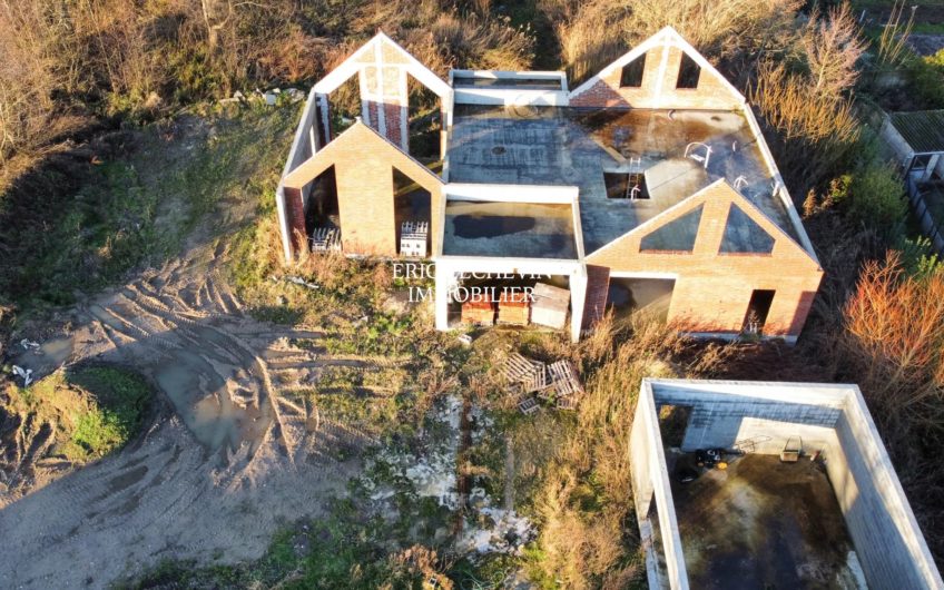 Villa à terminer sur Stella Plage