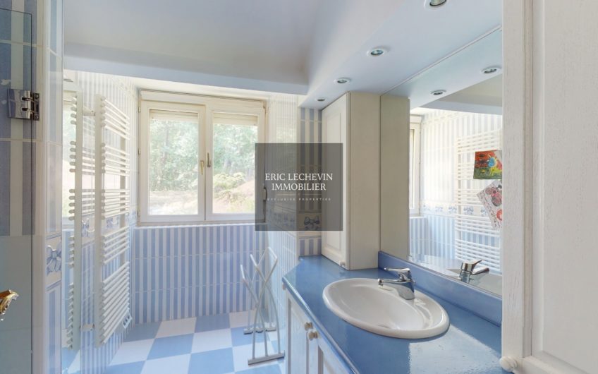 Villa en foret
